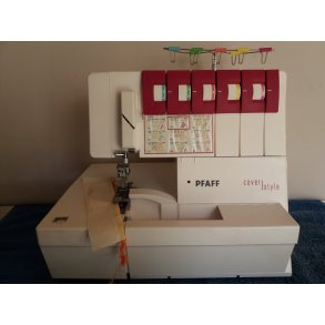 Brugt PFAFF CoverStyle