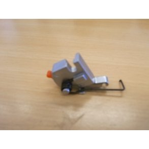 416366501 trykfodsholder pfaff coverlock 3.0 og 4.0