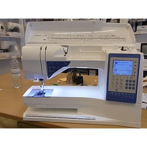 Husqvarna VIKING SAPPHIRE 930