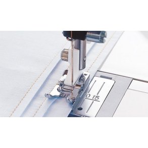 Husqvarna Viking Kantstikningstrykfod m/guide til