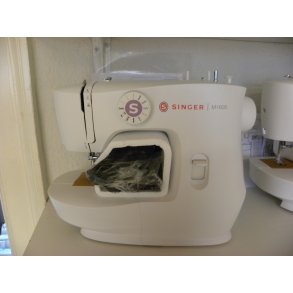 SINGER M1605