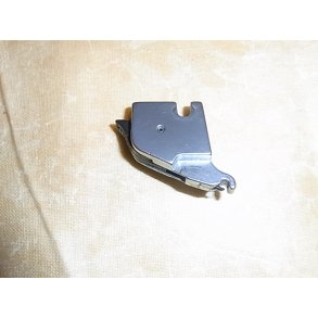 Trykfodsholder Huskylock 560EDT